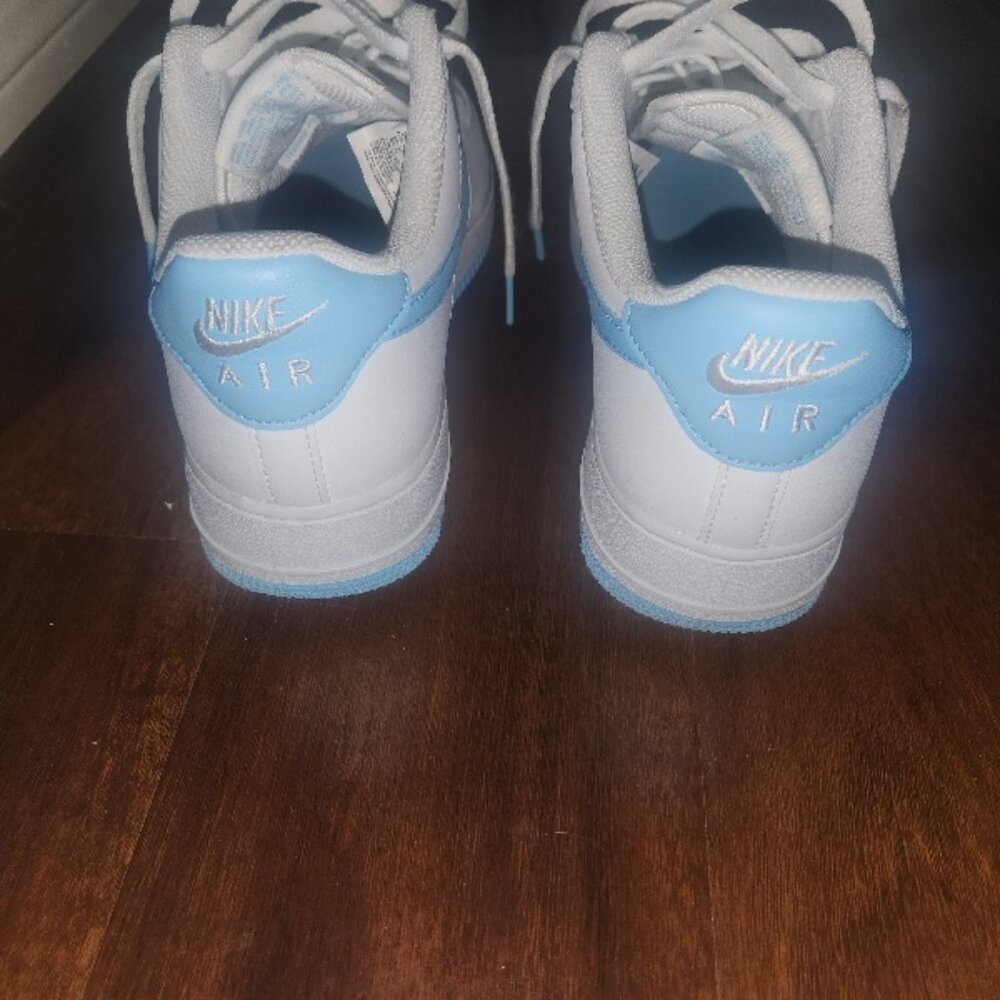 Nike Air Force 1 - Picture 4 of 10